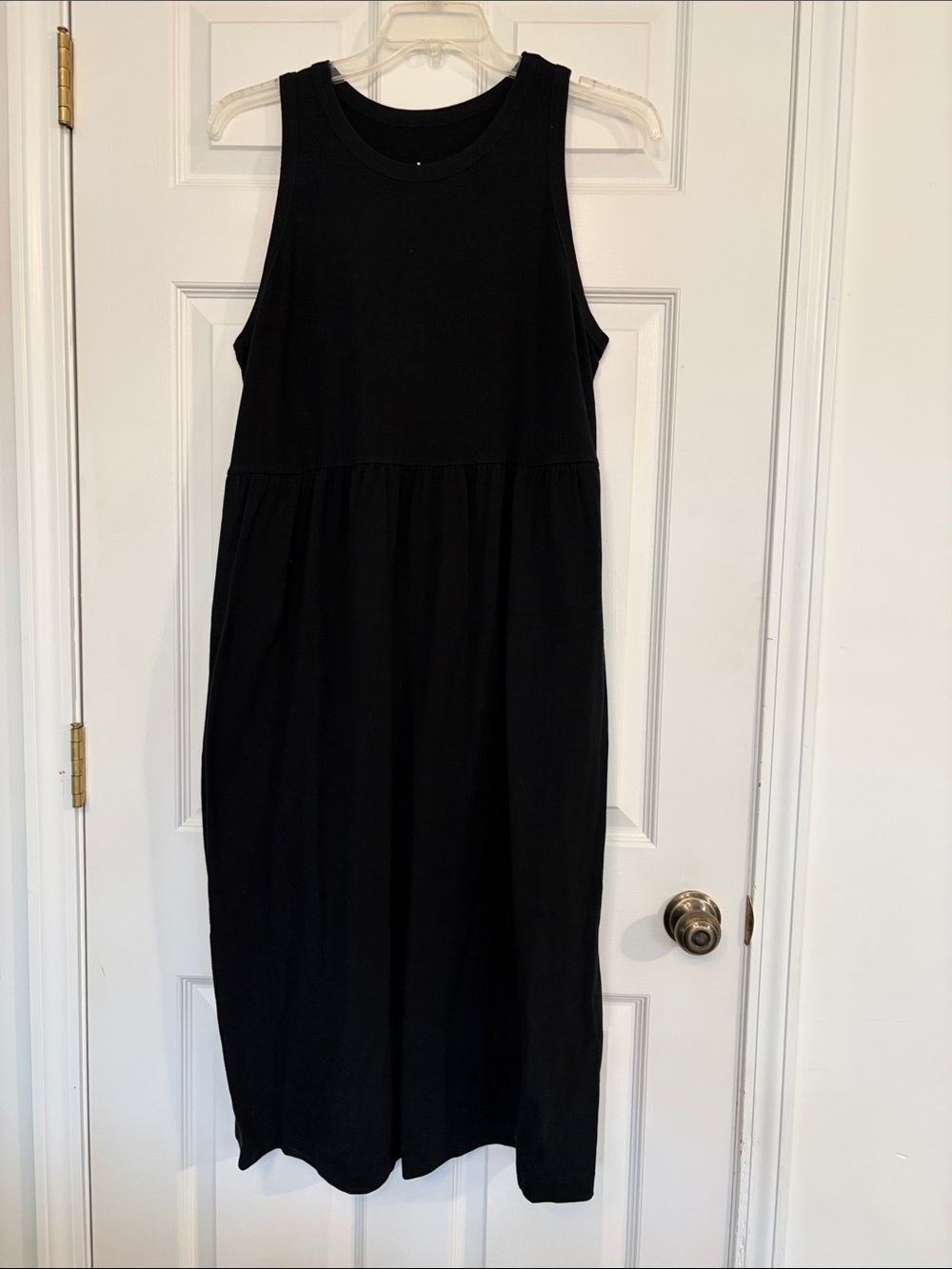 Classic Black Sleeveless Maxi dress with pockets